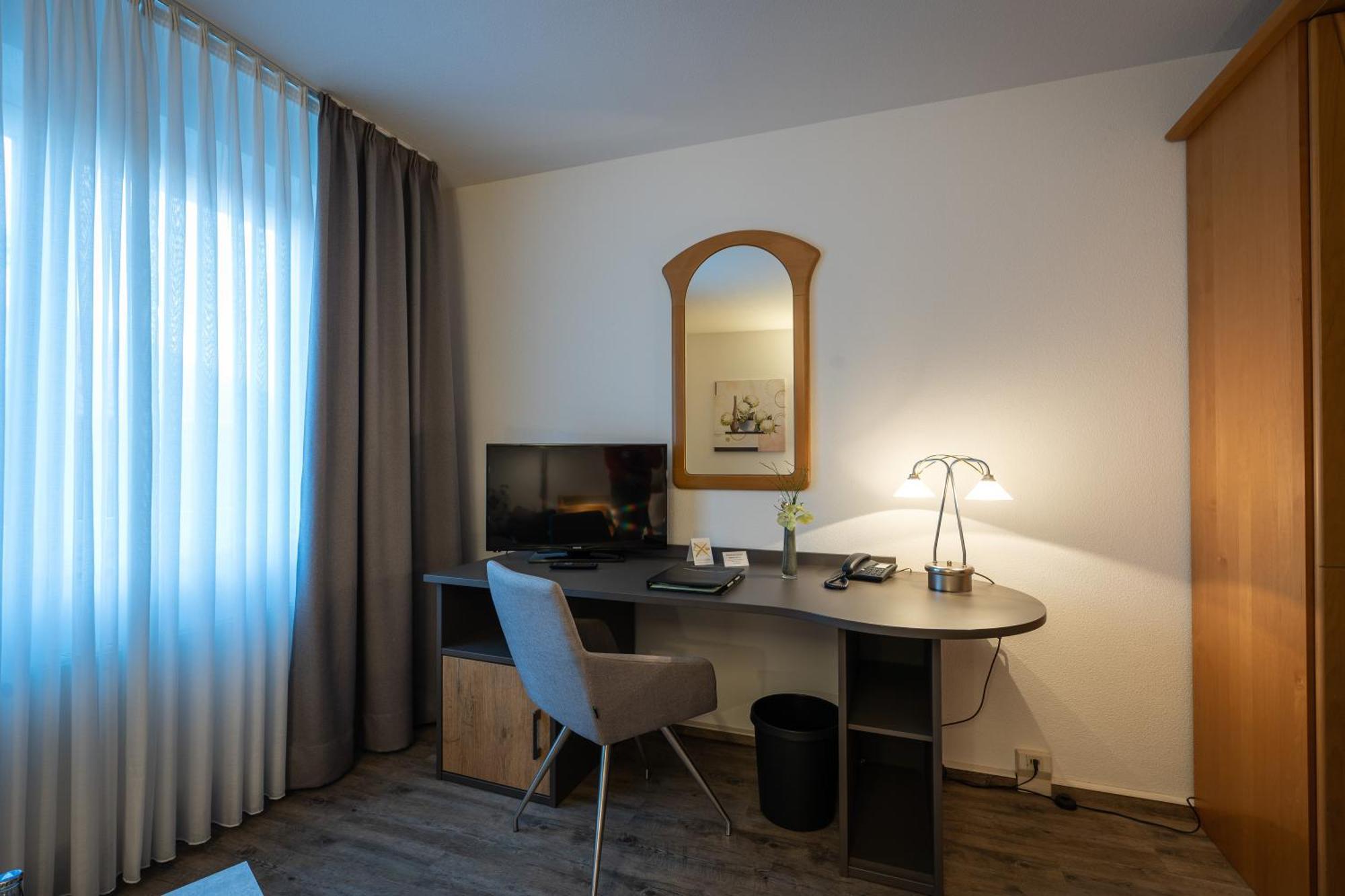 Hotel Pfaelzer Hof Брауншвейг Экстерьер фото
